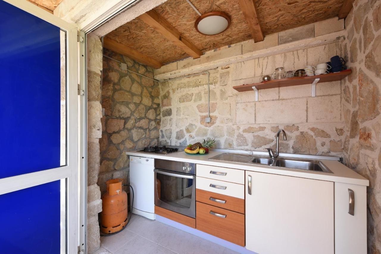 Apartman Magas With Private Pool Vinjerac Exterior photo